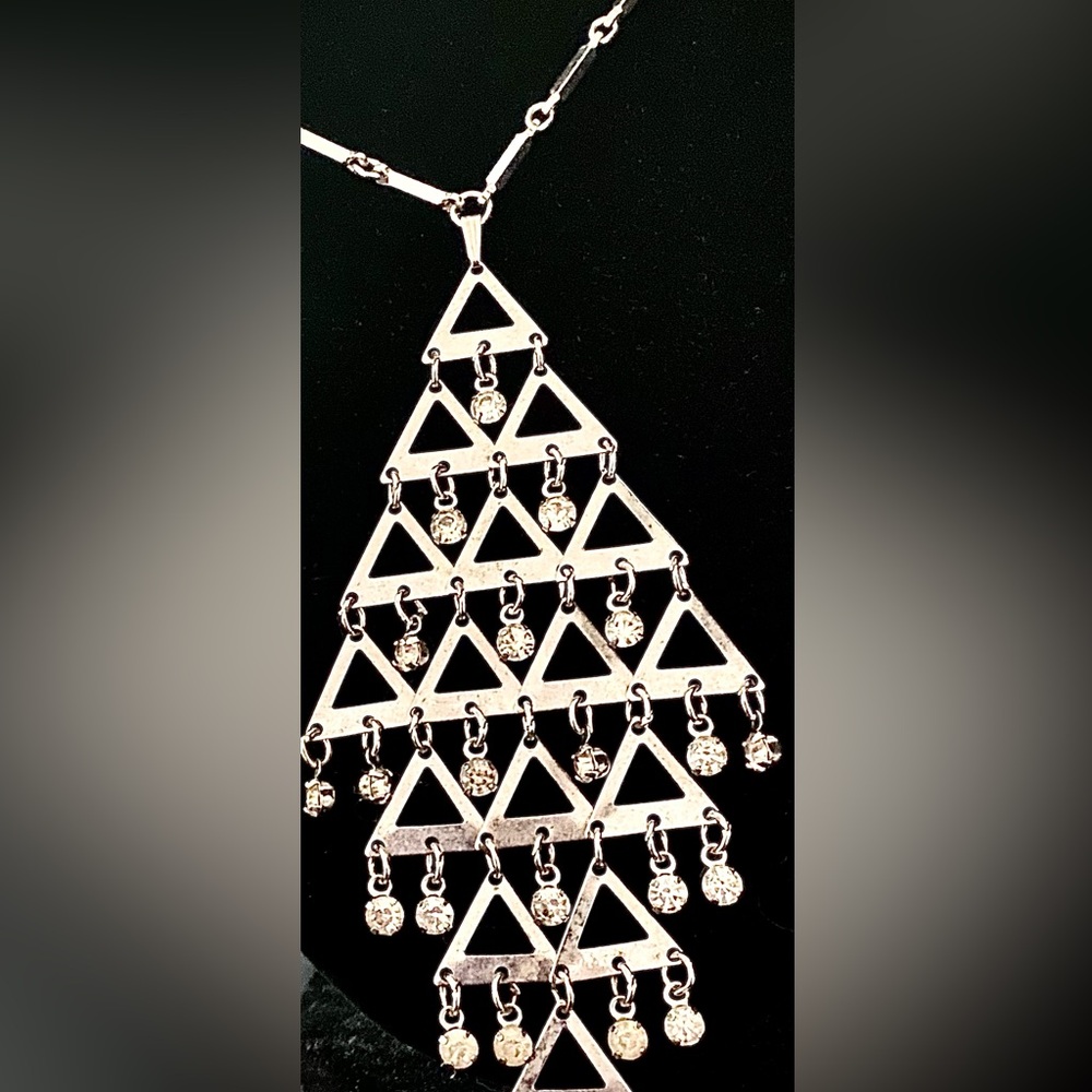 Sarah Coventry Necklace Silver Tone   Vintage Geometric design